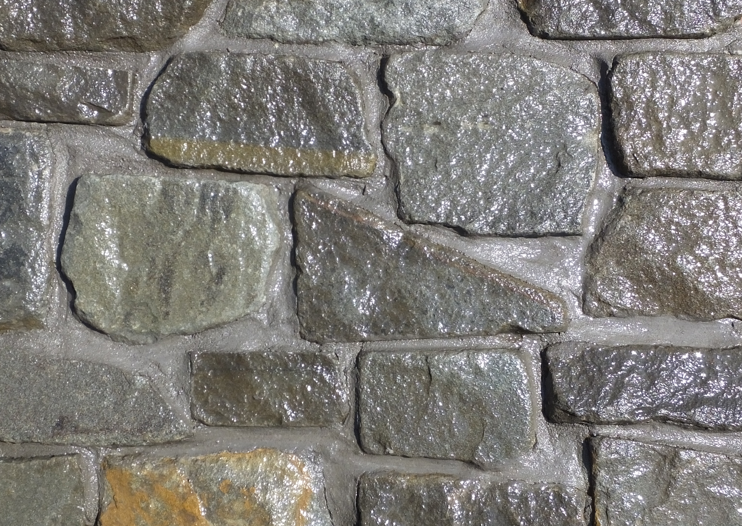 Britannia Range | Rusty Blue Sandstone - 821