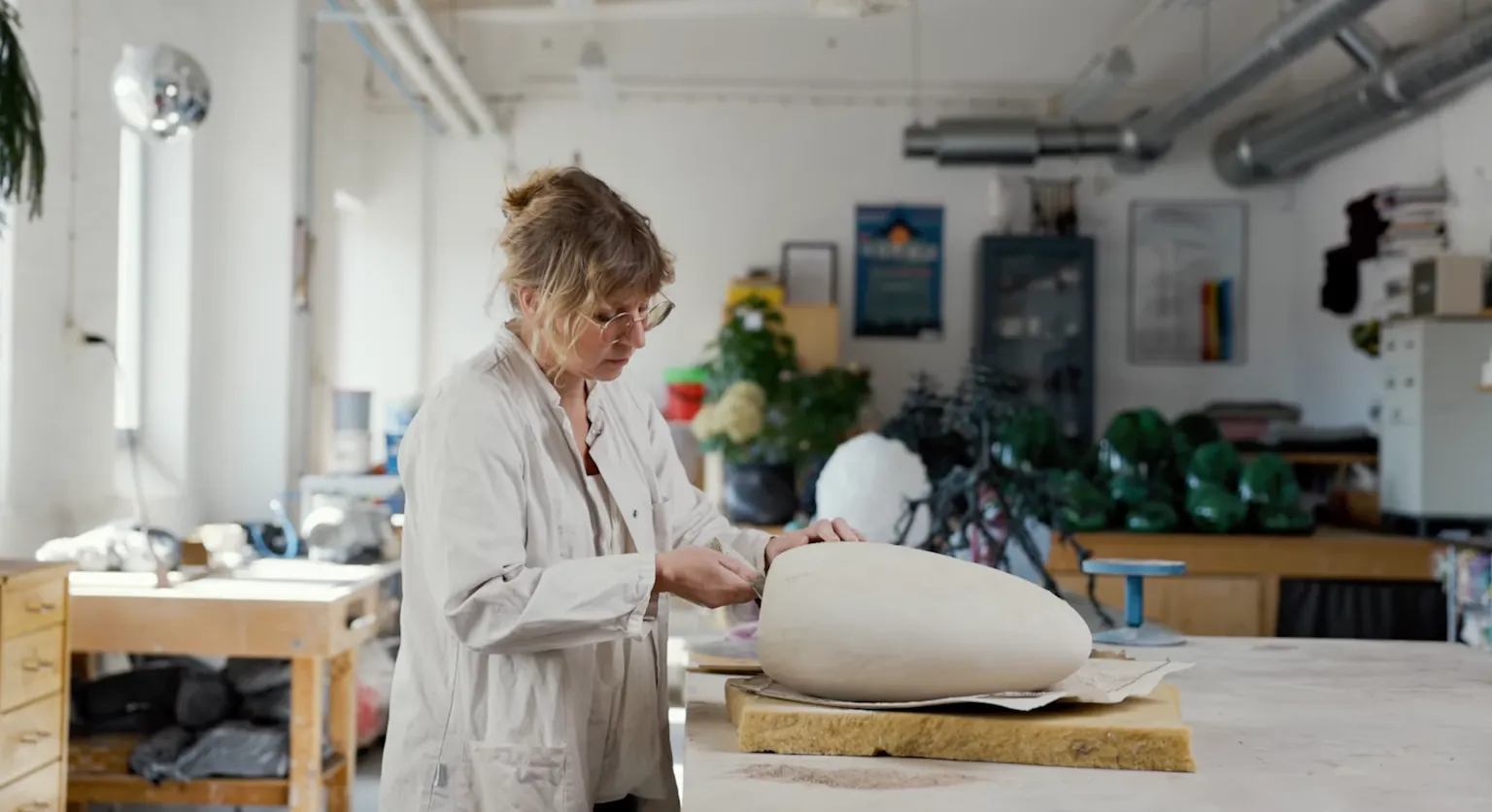 Kosta Boda artist story - Ellen Ehk Åkessons filmutdrag