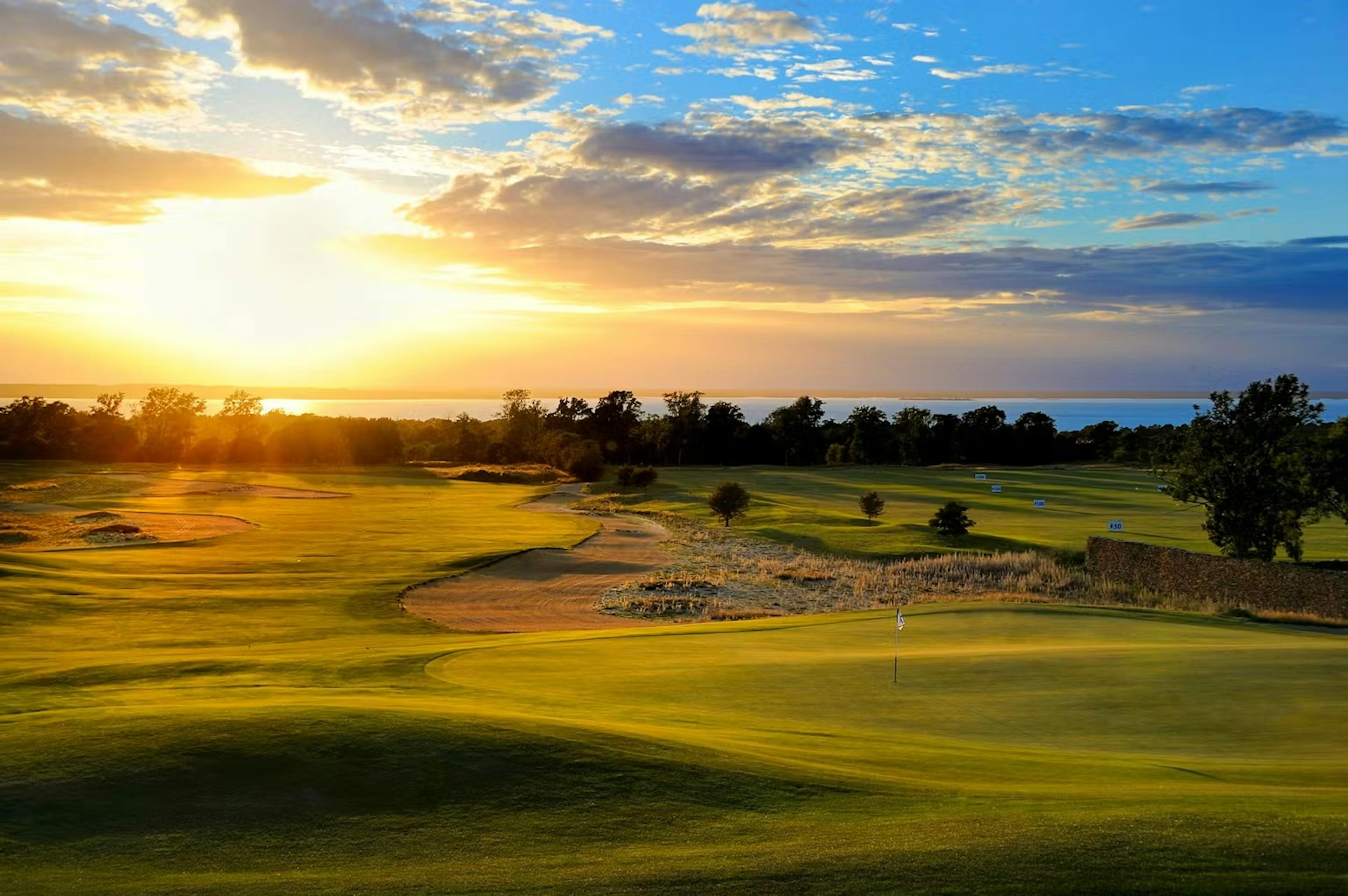 Ekerum Långe Jan hål 18 i solnedgång