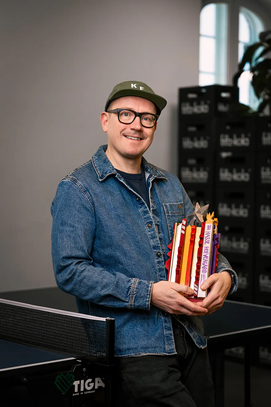Hasse Hofvergård med pokal