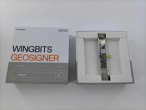 Image of Wingbits Geosigner ADS-B flight-tracking hardware from HYFIX