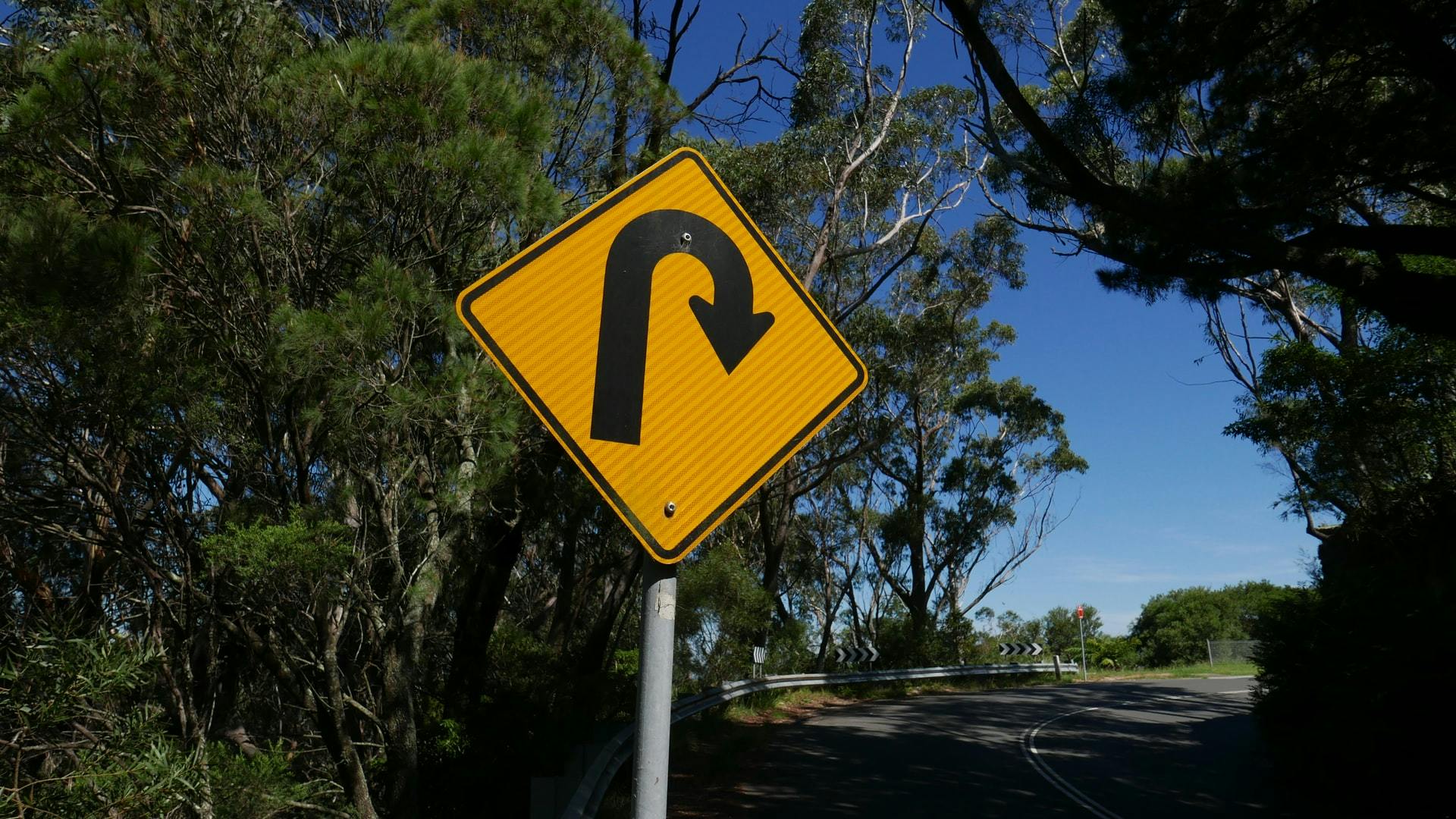 U-turn sign