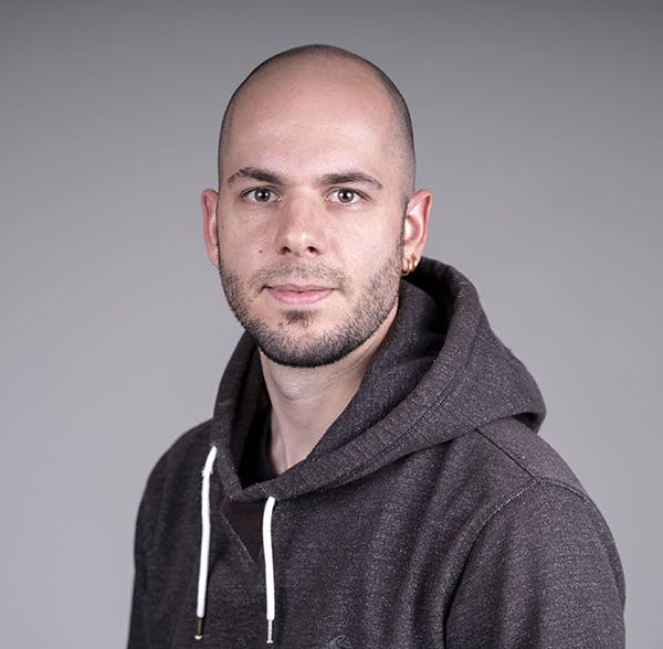 Headshot of Joel