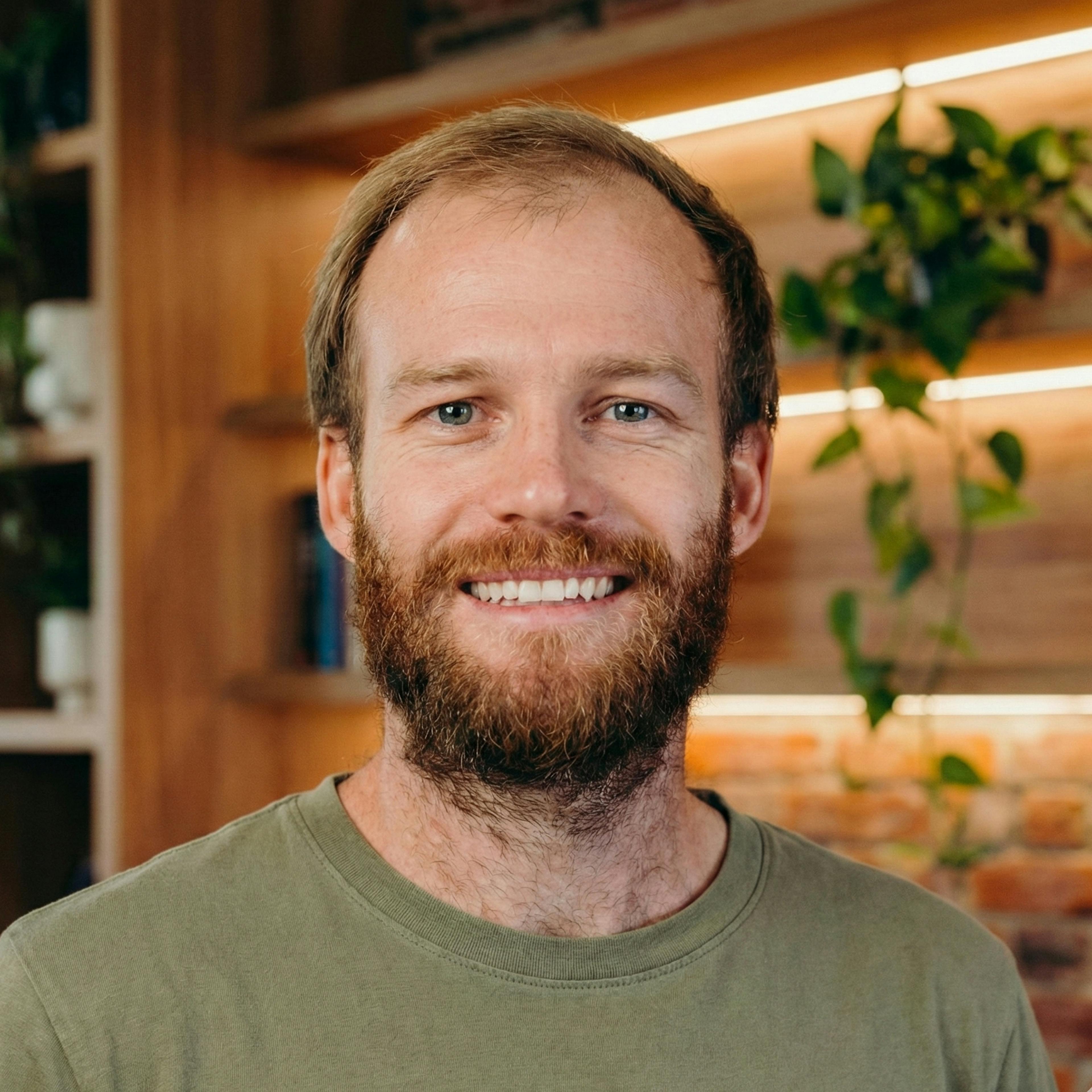 Shawn Schoenfeld Headshot