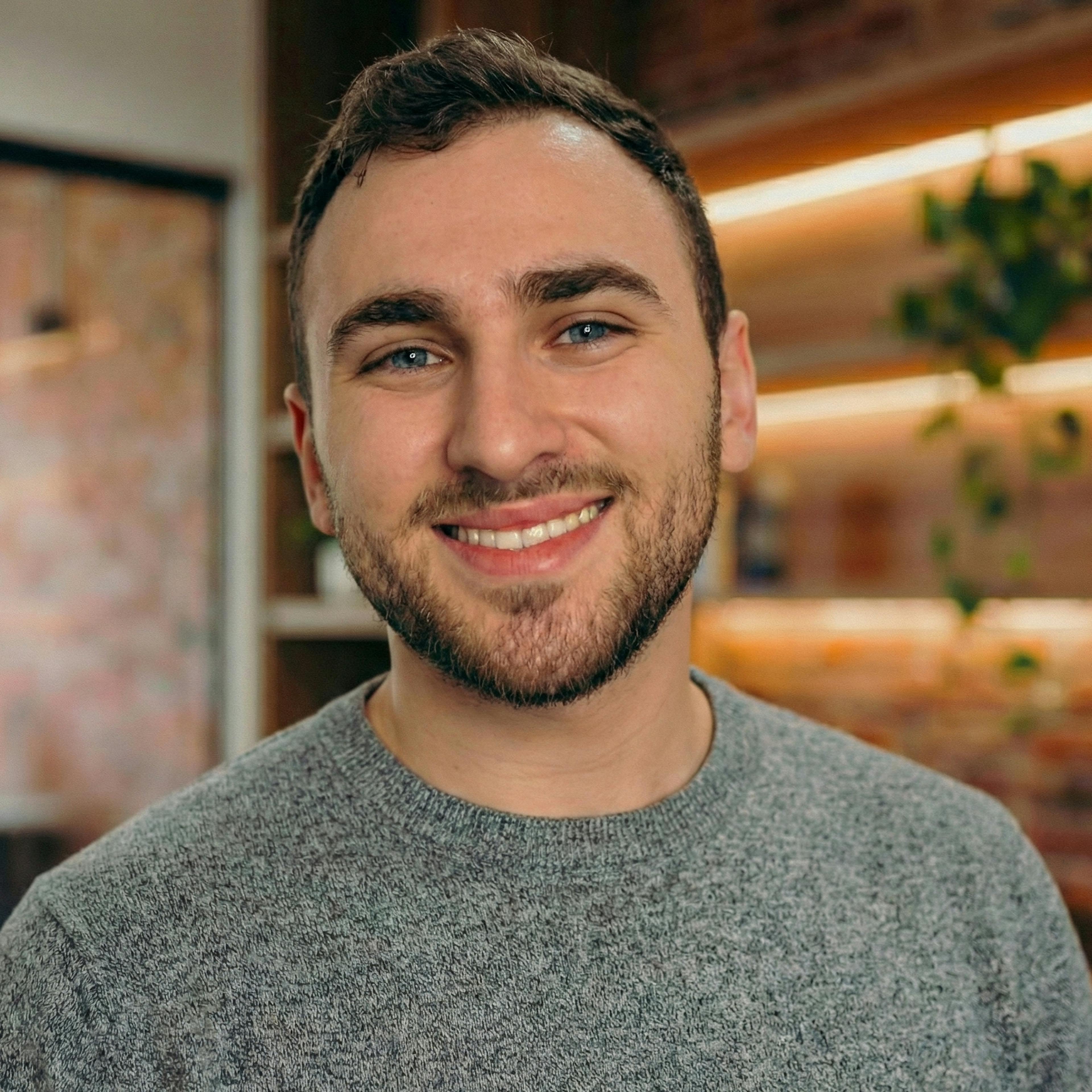 Ishai Tamir Headshot