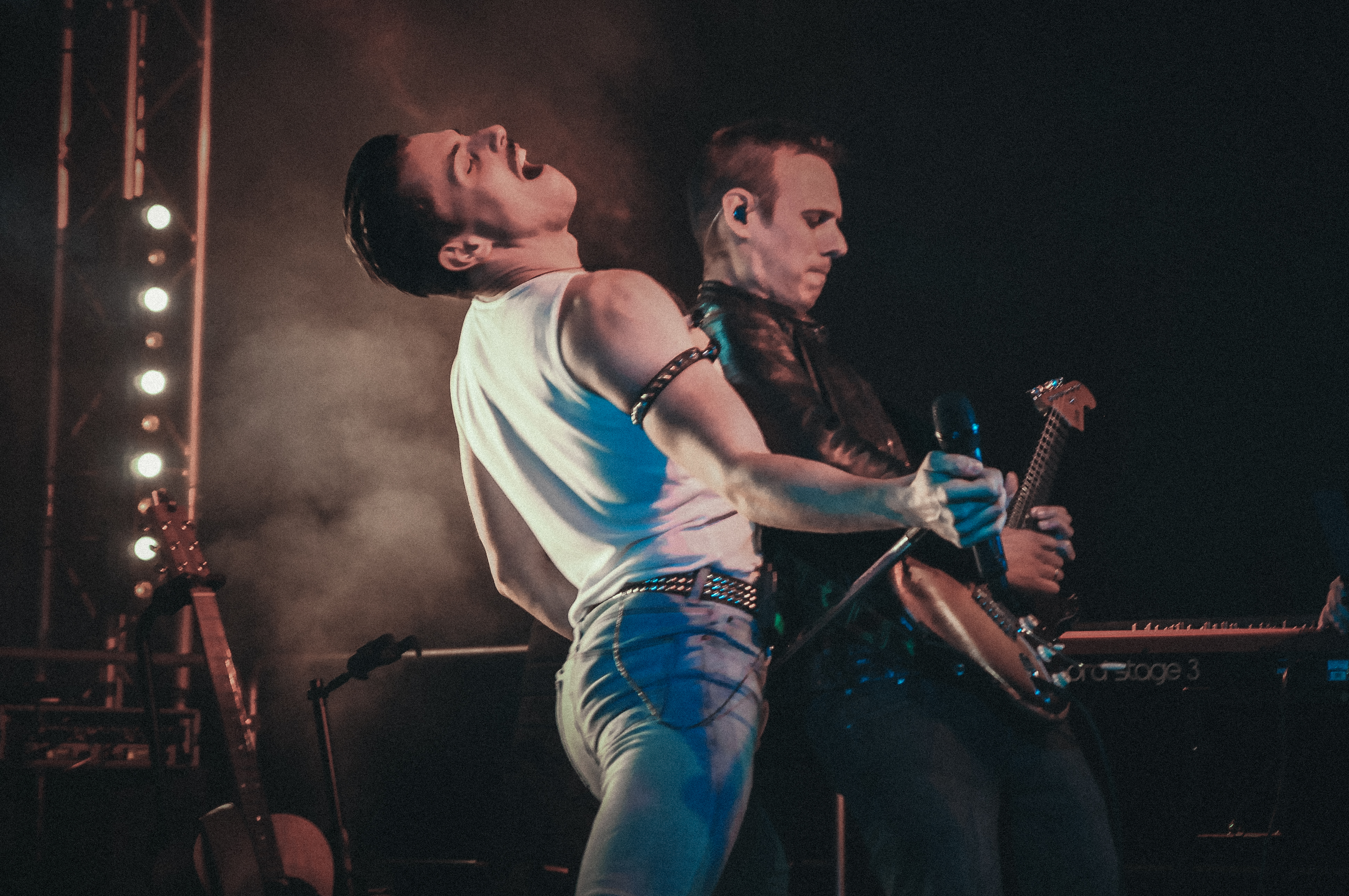 Queen Live In The Club