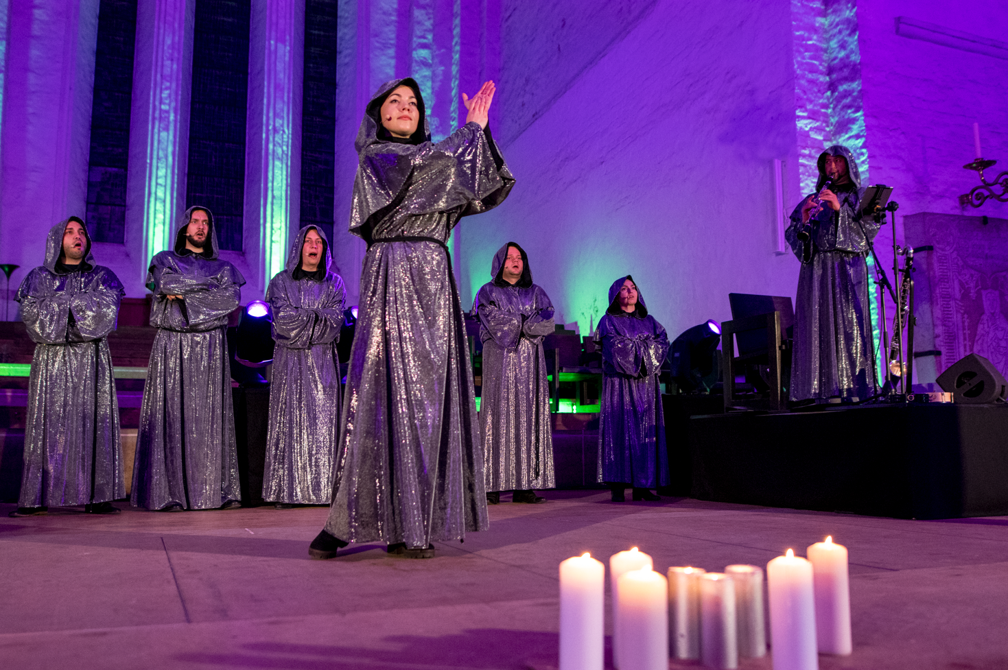 gregorian GRACE live - 16