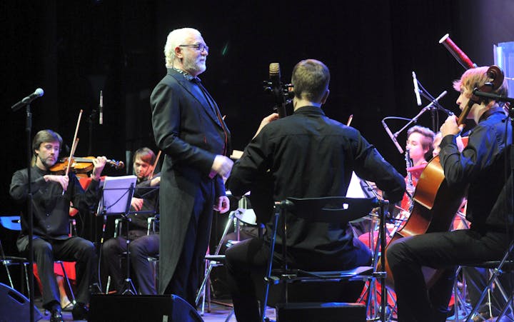 Rock Hits reloaded -The maestro with his orchestra