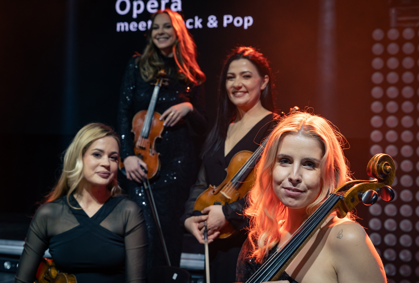 The Gentlemen Tenors - The Violinists