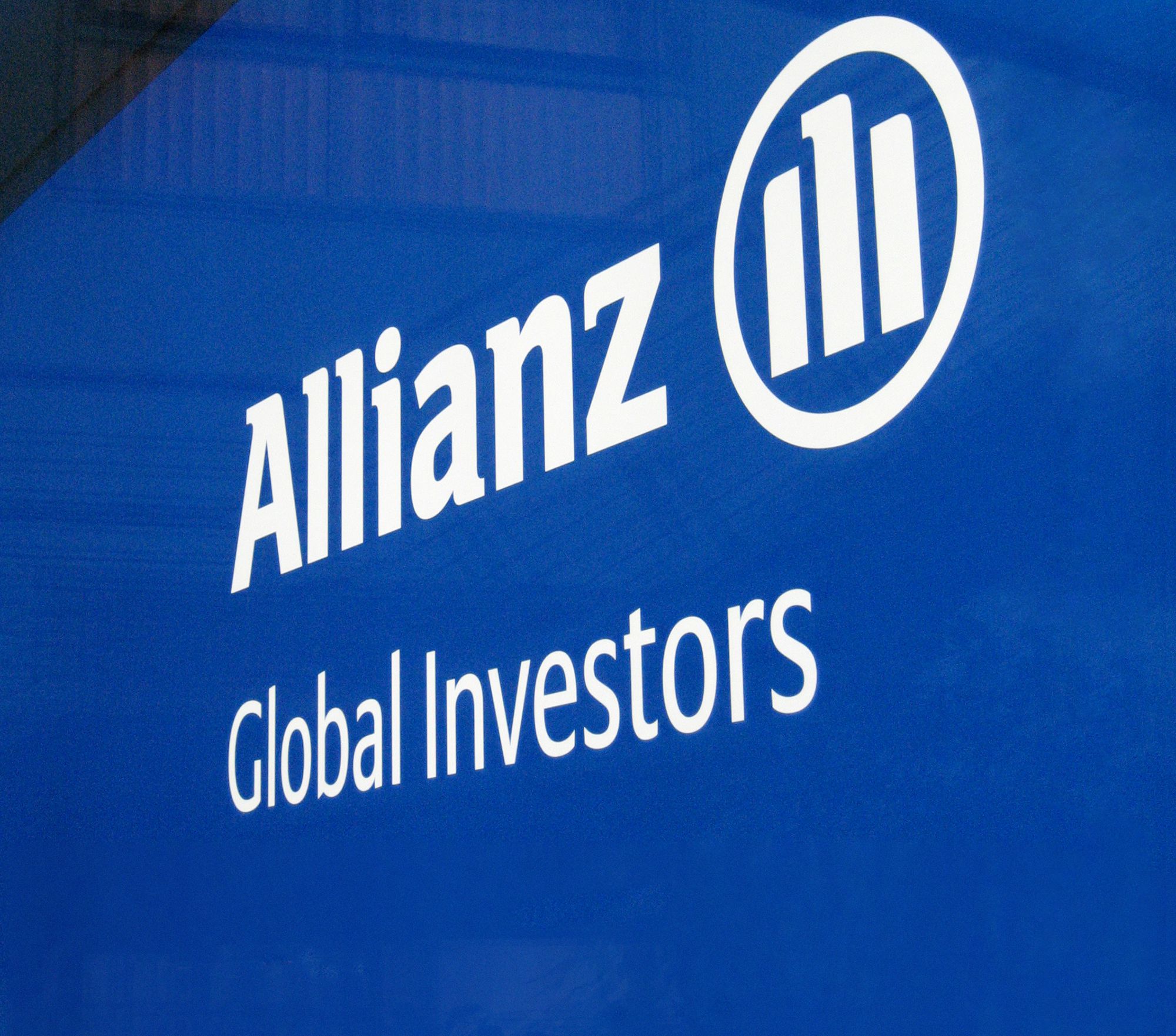 Allianz Global Investors — Work — Wolff Olins