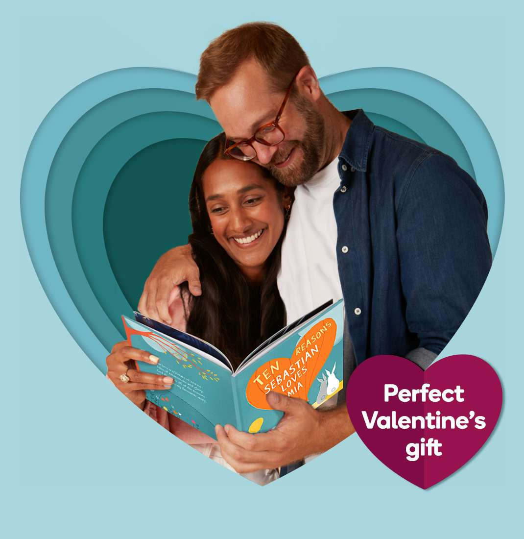 Couple reading Ten Reasons I Love You