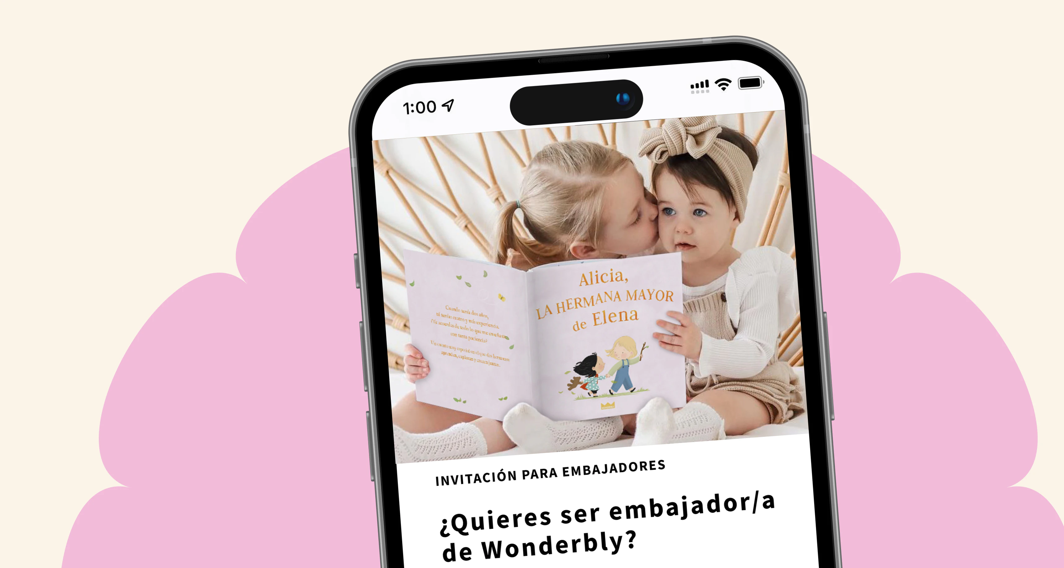 Dos niños leyendo un libro personalizado