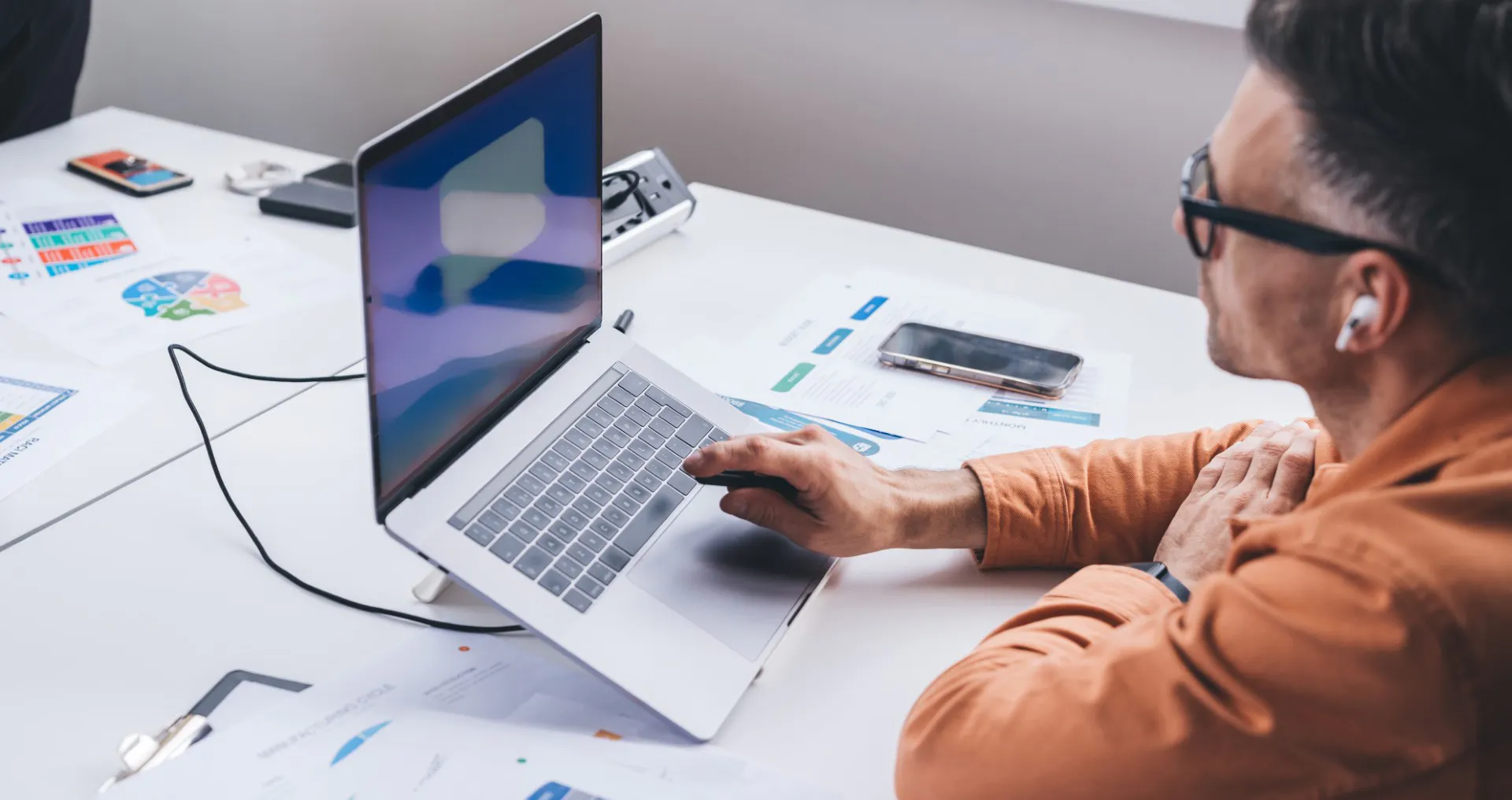 Attribution Models and Conversion Lift Across the Customer Journey