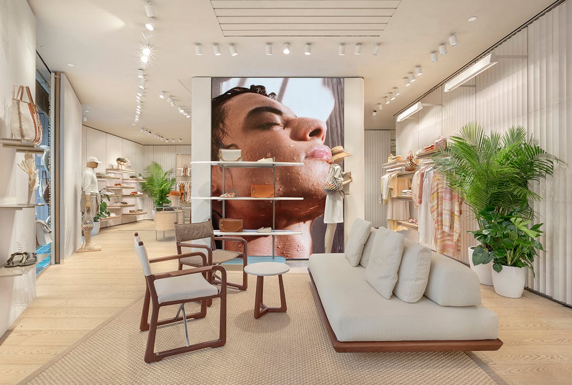 Scents and experiences that build brand memory