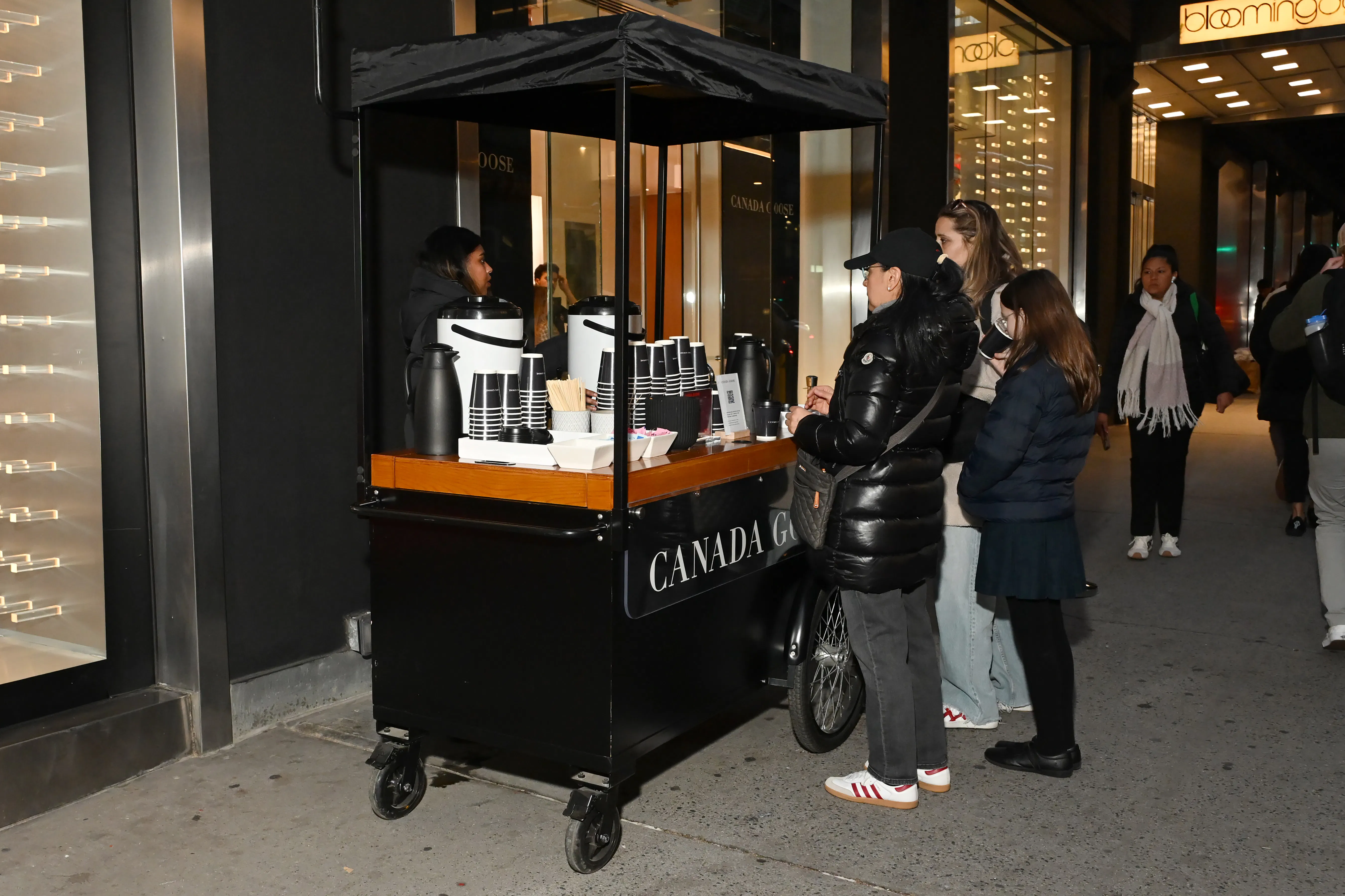 Visual Branding That Pops on Every Channel