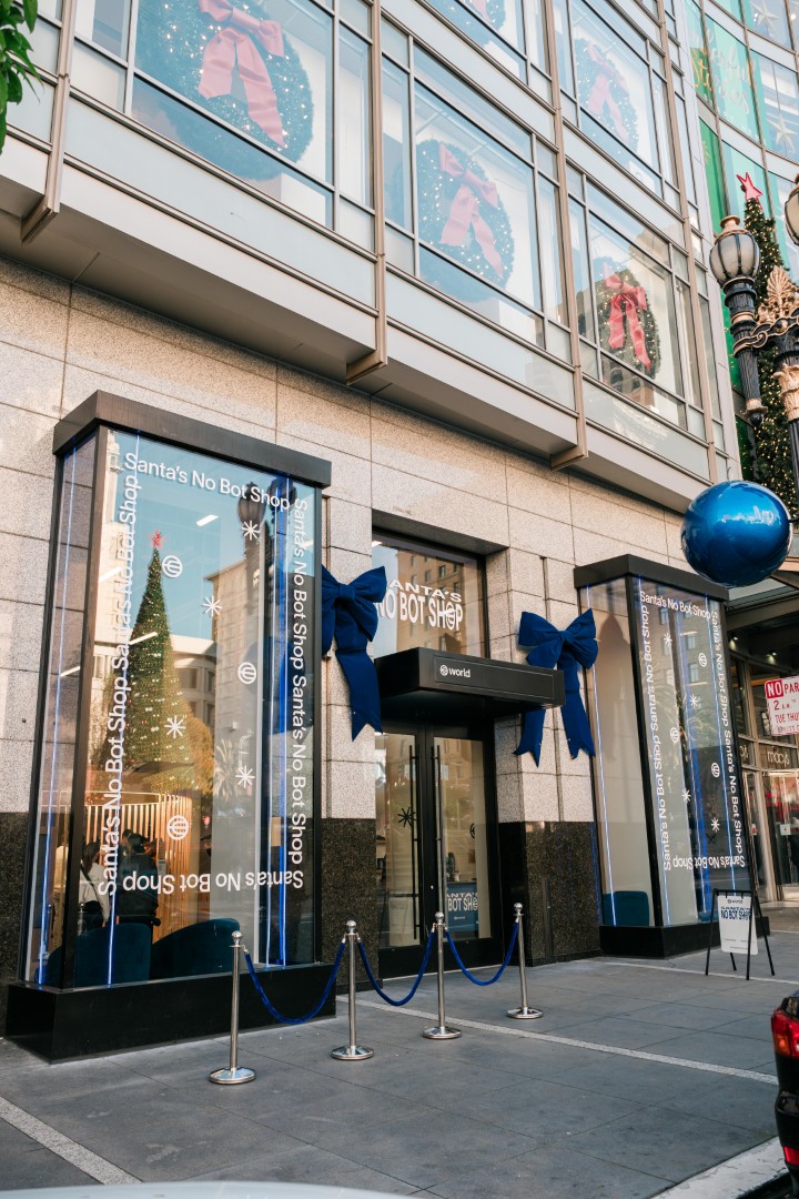 World Santa's No Bot Shop in San Francisco