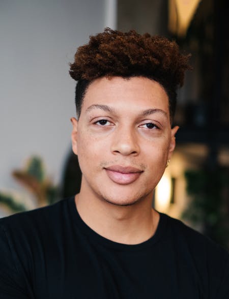 Portrait of Noah Smith, CMO at Valarian