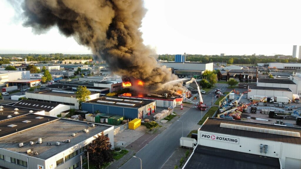 Großbrand bei Wovar