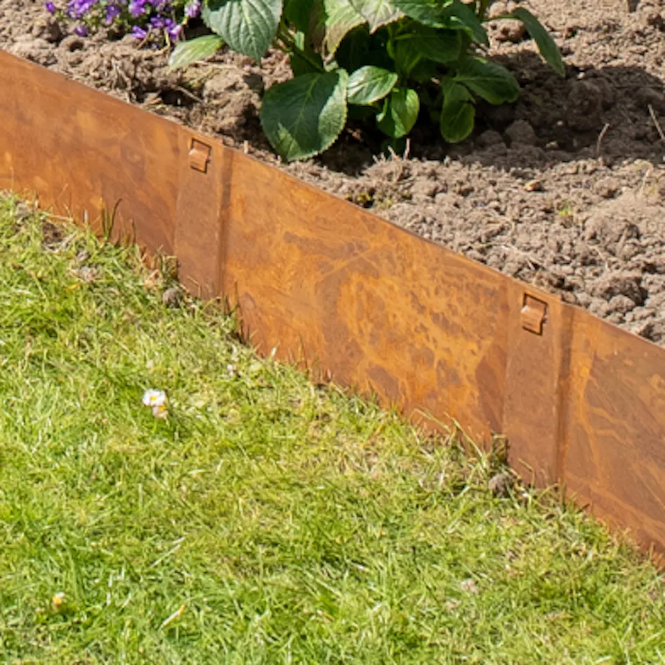 Buitenhoek - cortenstaal borderrand van Wovar