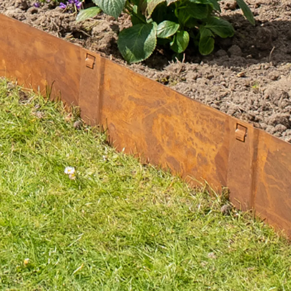 Buitenhoek - cortenstaal borderrand van Wovar