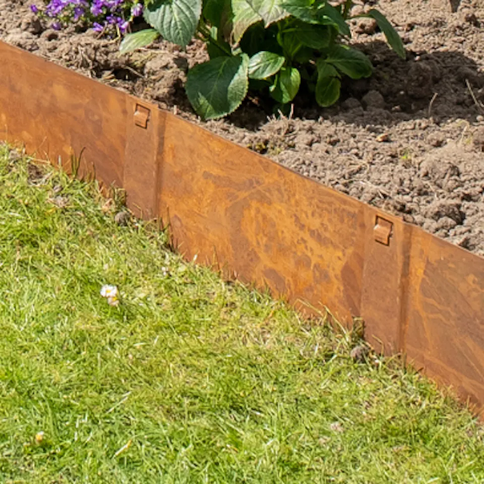 Buitenhoek - cortenstaal borderrand van Wovar