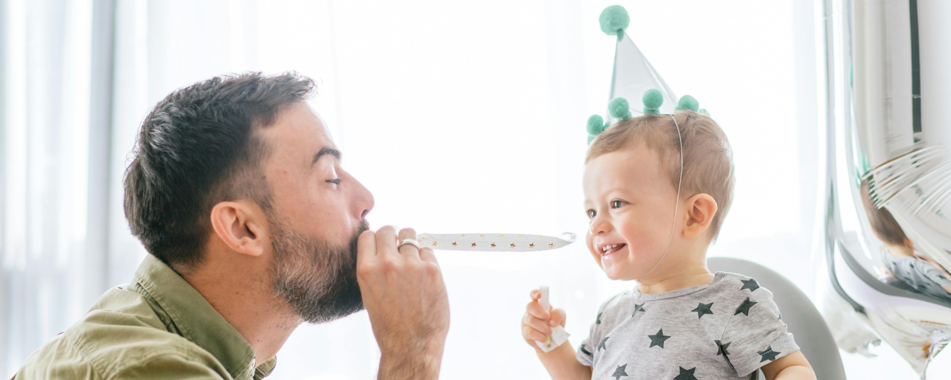 Baby boy's first birthday party with his dad, by Woxbox Gift