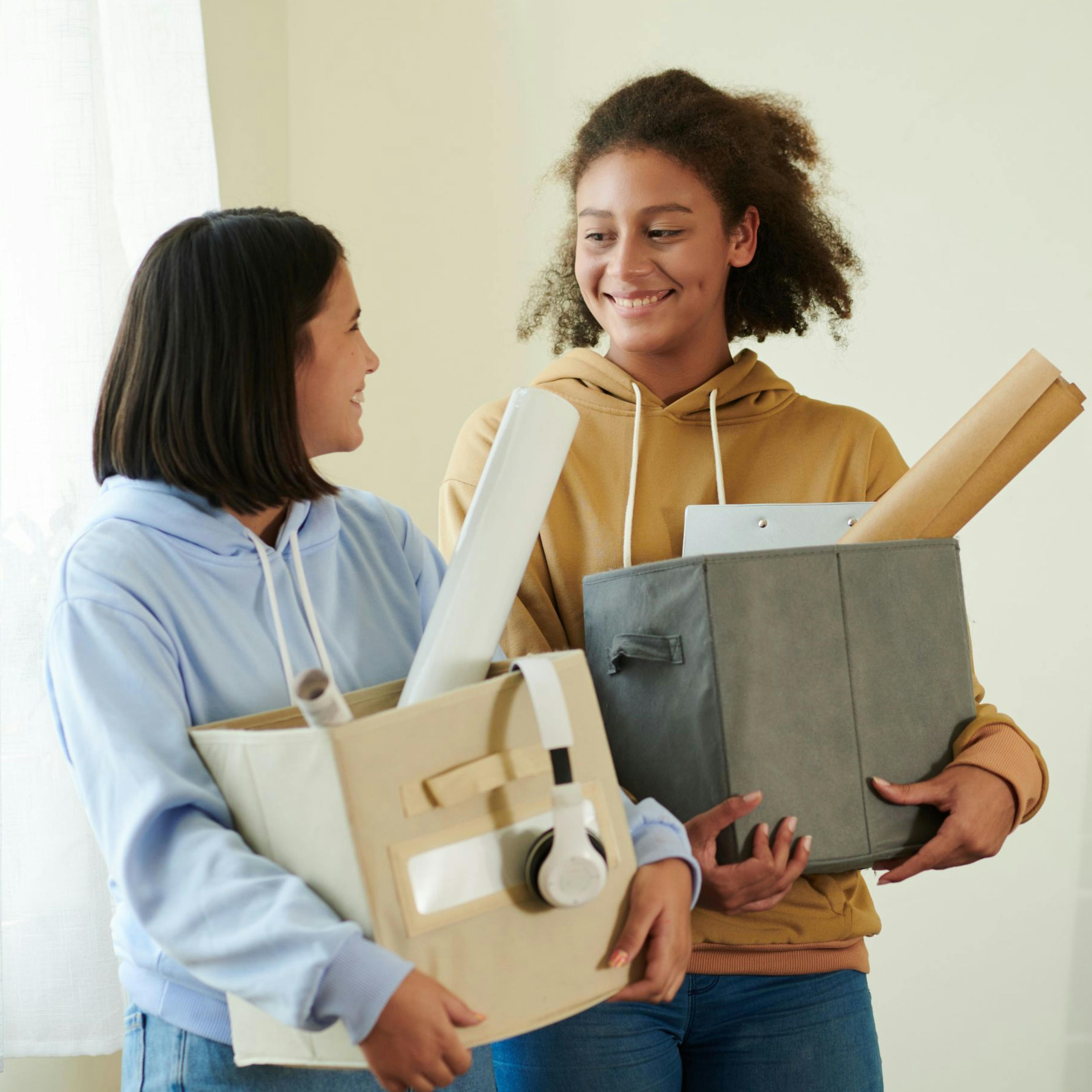 College Students moving in to their dorm