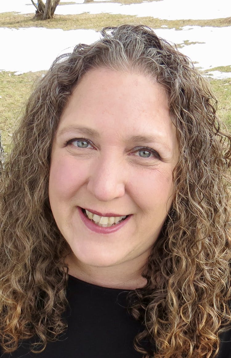 Amanda Peters