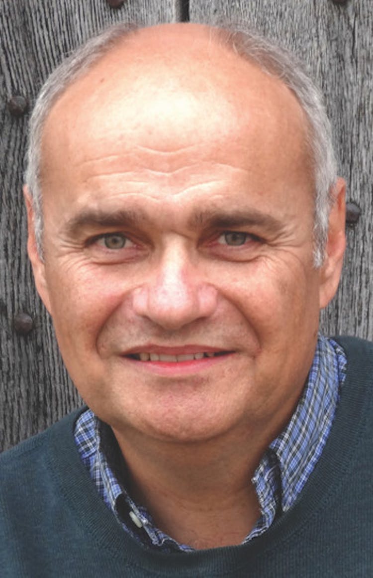 Dean Jobb