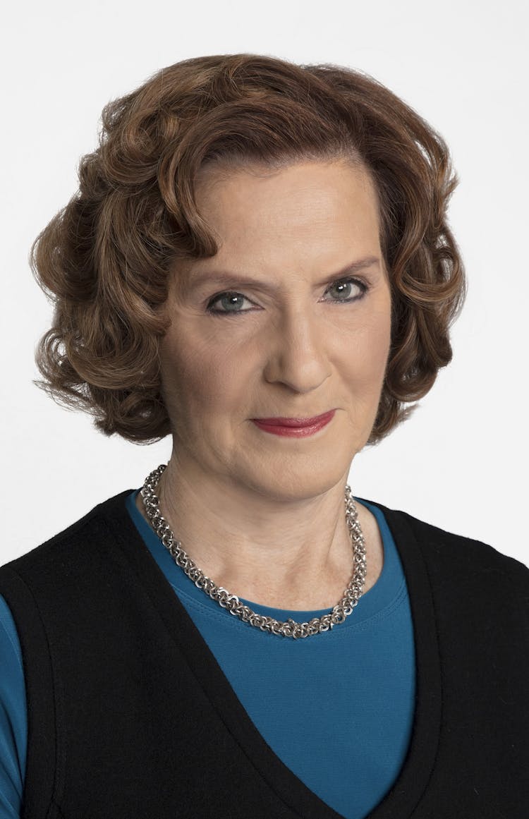 Carol Off