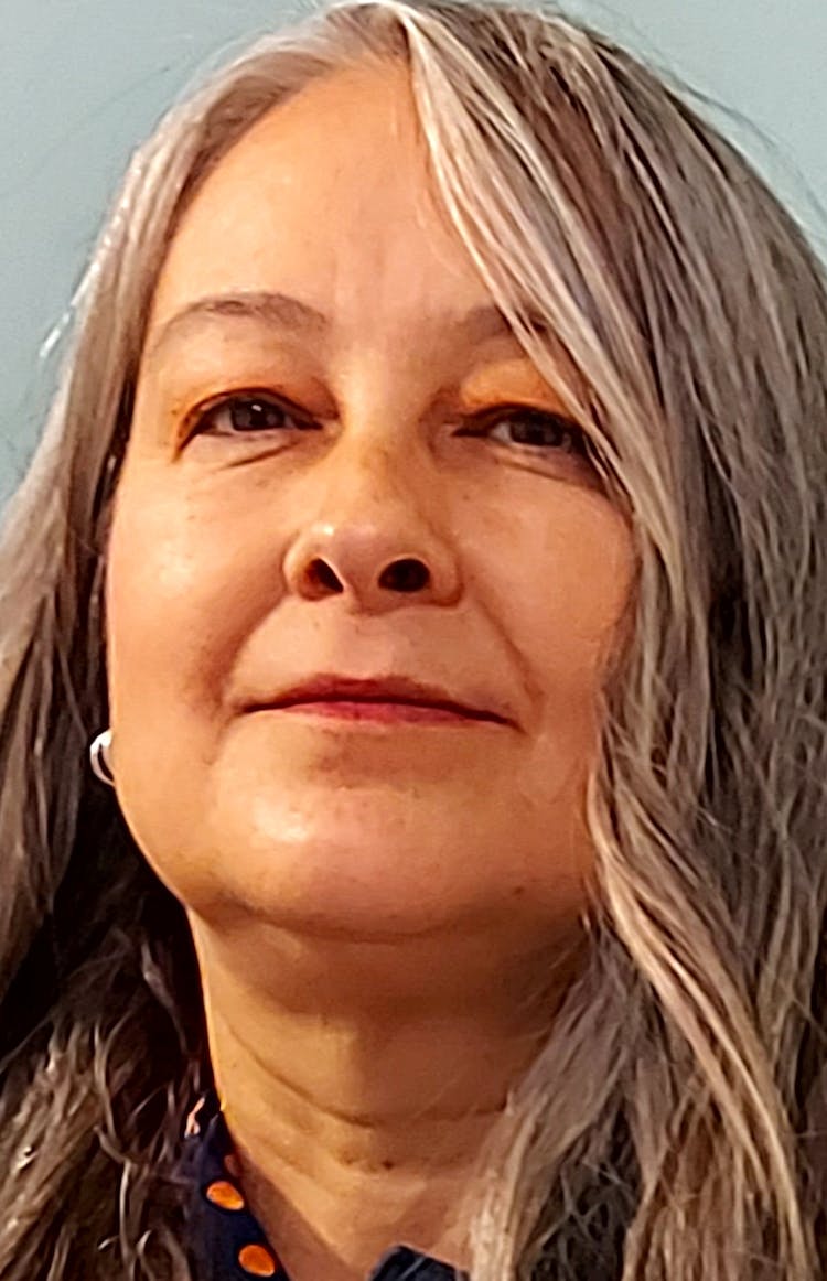 Darcy  Tara McDiarmid