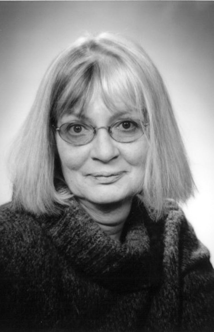 Joan Barfoot