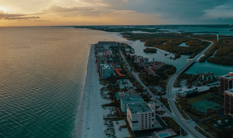 Construire la résilience côtière avec des défenses naturelles et une approche collaborative