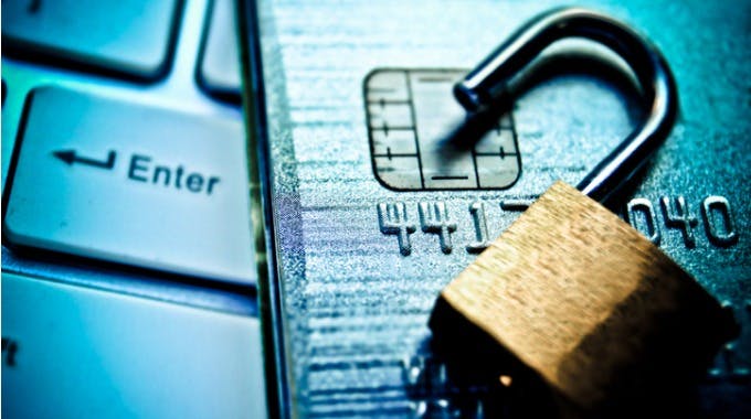 Datendiebstahl und Internetbetrug mit Fake-Shops