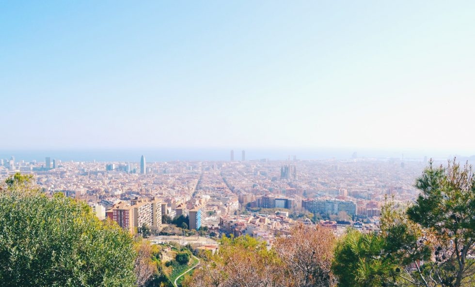 Lifting the Lockdown in Barcelona