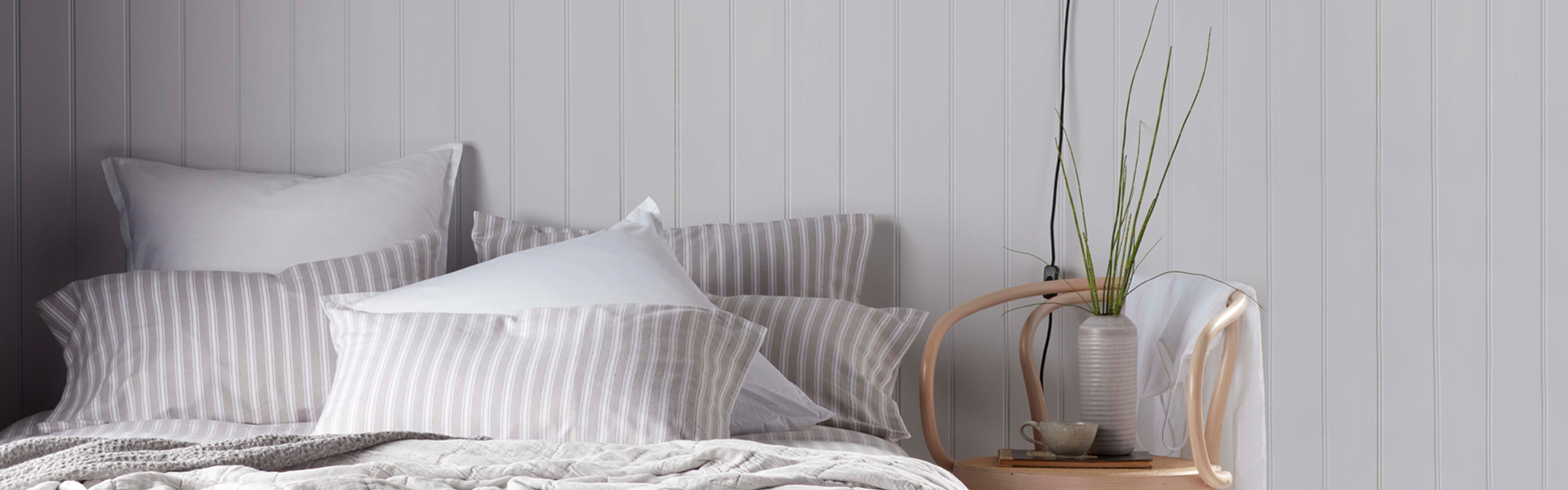 秘密亚麻商店:在卧室使用白色