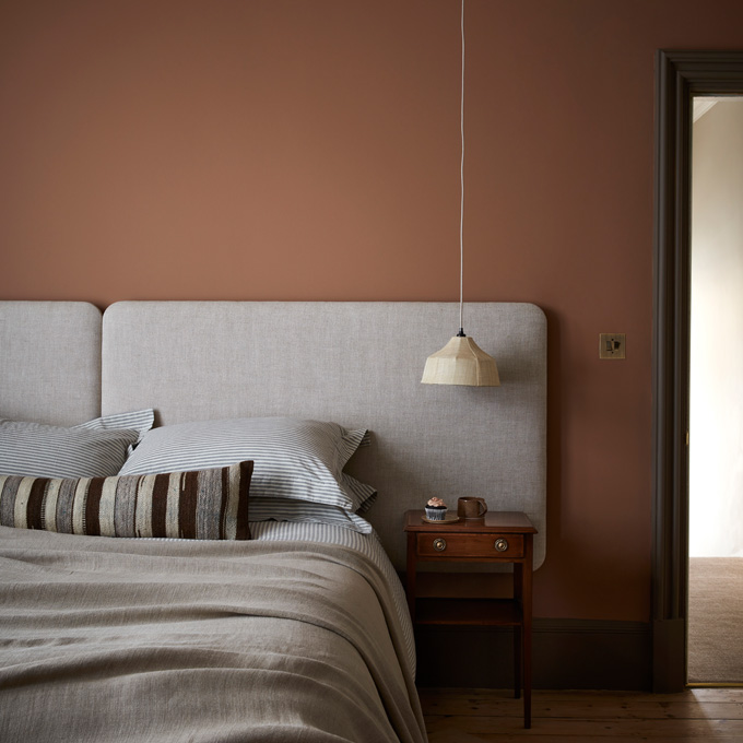 Gebruik roze muurverf voor een elegant interieur