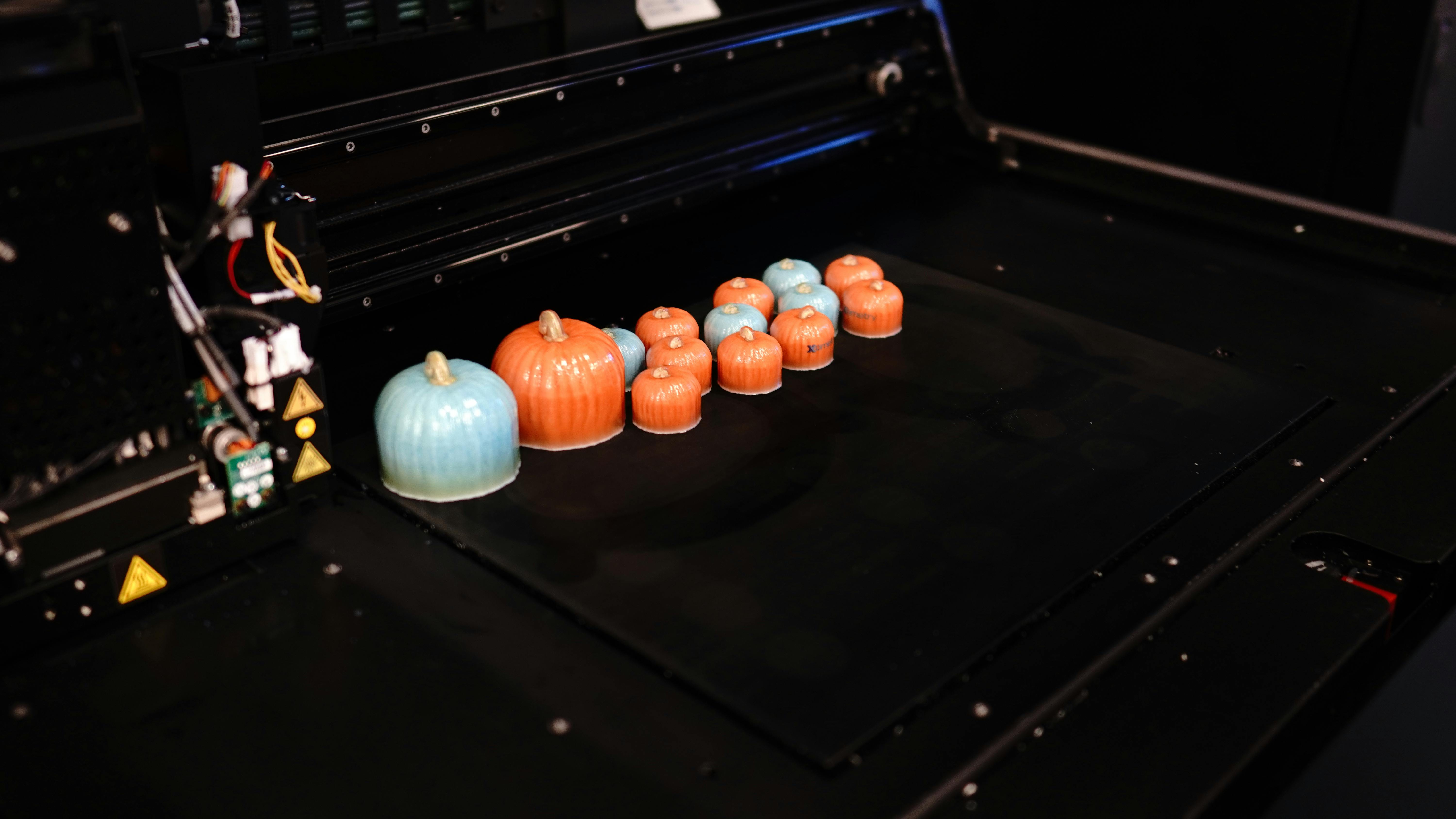 PolyJet Pumpkins being printed