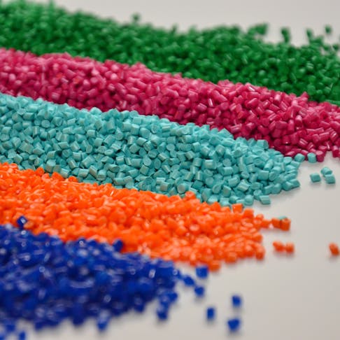plastic pellets used for molding