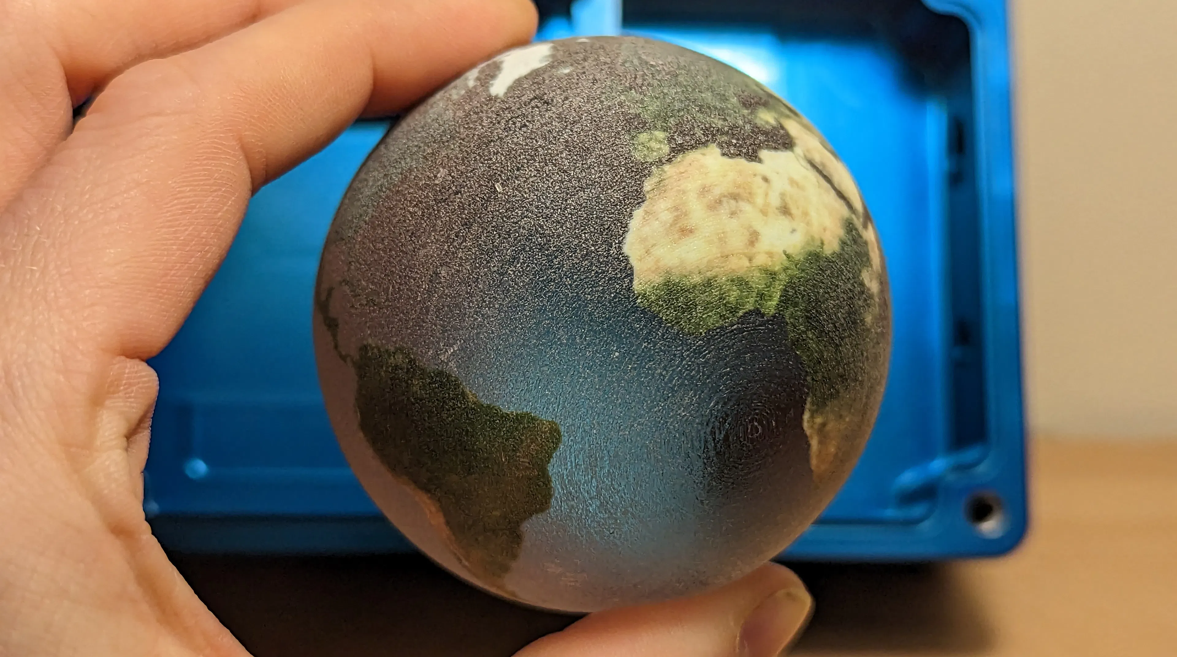 PolyJet multi-color print as-printed.