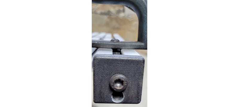 A vacuum end cap for the PSPP