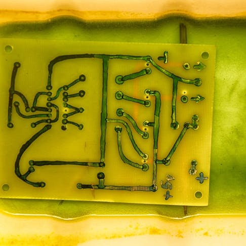 An anisotropic etched electronic circuit. Credit: photowind/Shutterstock