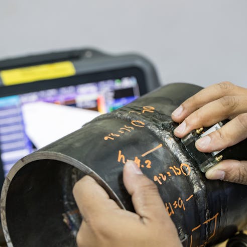 Phased array ultrasonic test (PAUT). Image Credit: Shutterstock.com/High Simple