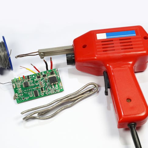PCBA soldering repair setup. Image Credit: Shutterstock.com/vladdon