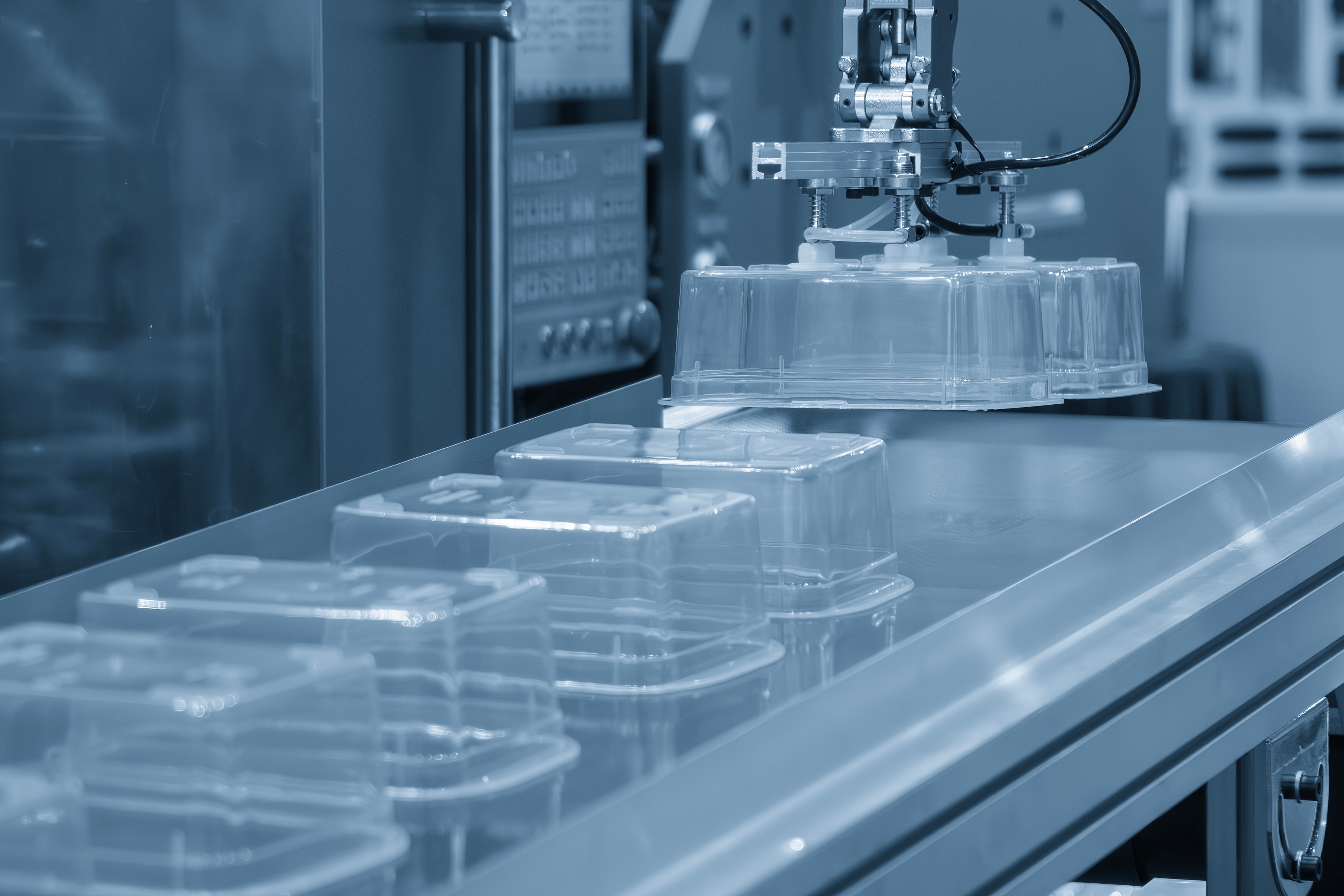 Thin-Wall Injection Molding. Image credit: Shutterstock/Pixel B