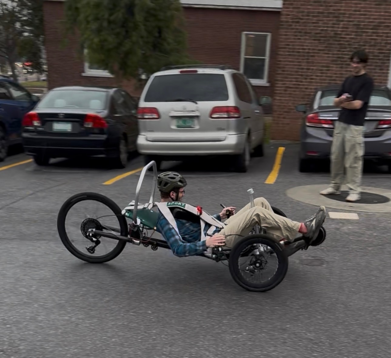 UVM ASME built its recumbent e-trike with help from Xometry