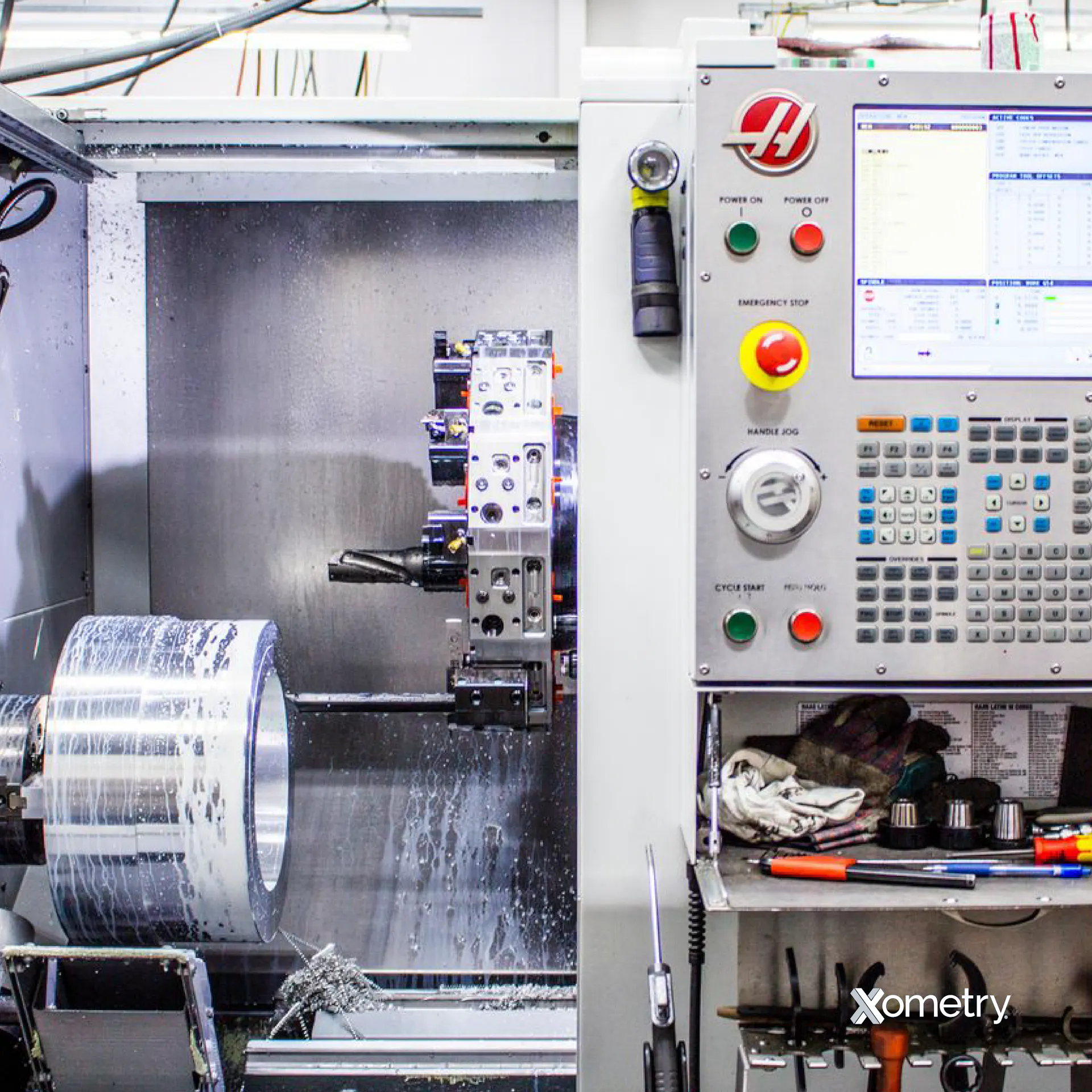 20 Advantages and Disadvantages of CNC Machine | Xometry