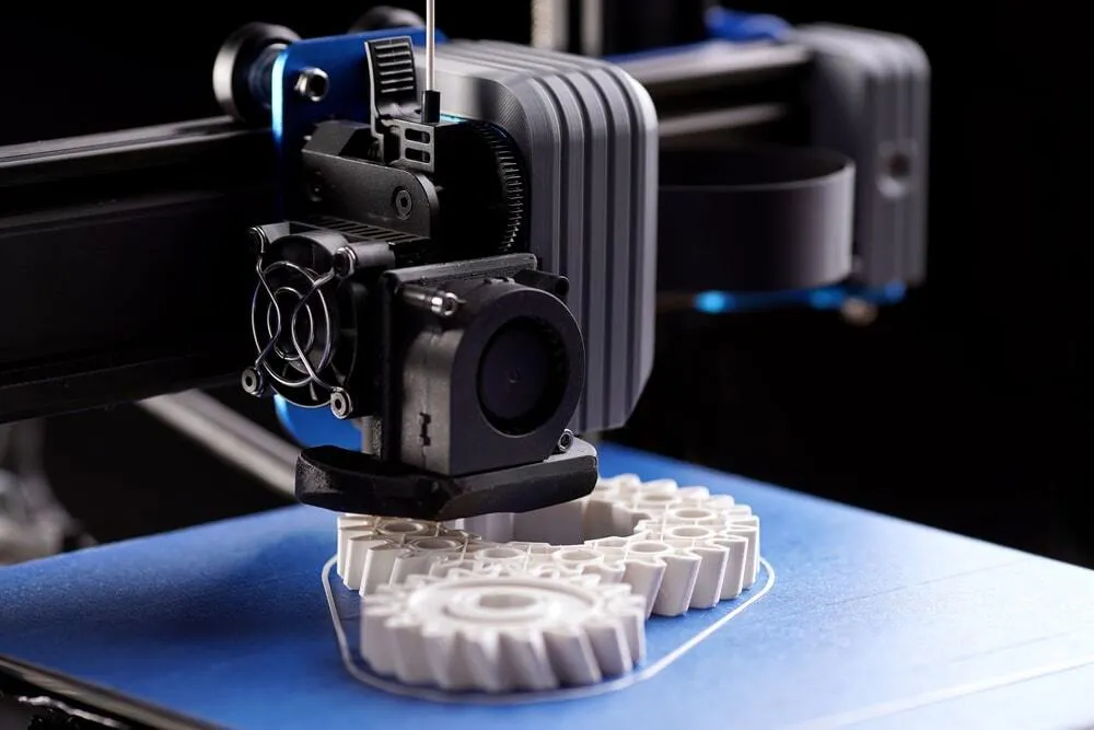 An FDM 3D printer. Image Credit: Shutterstock.com/R_Boe
