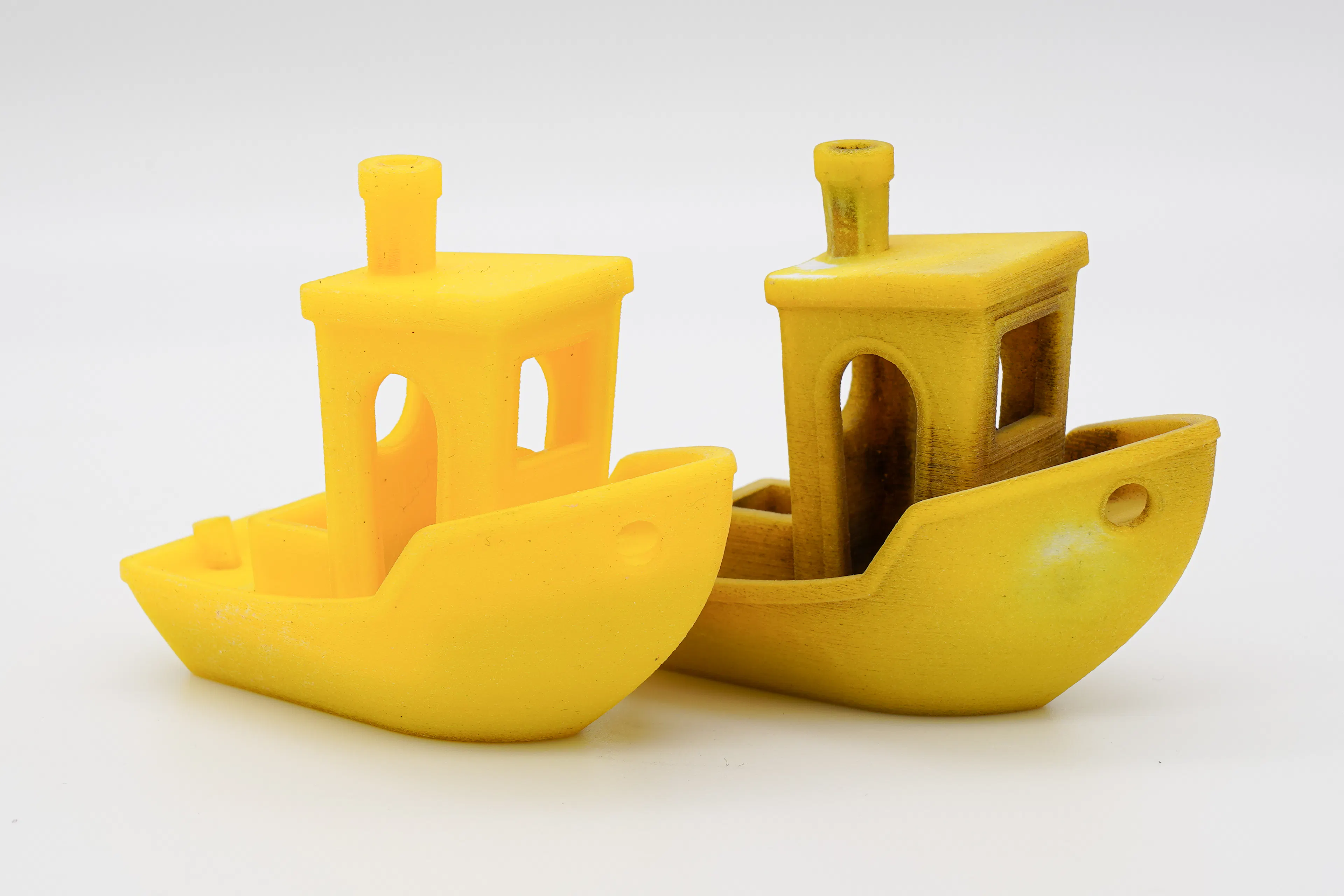 PolyJet- Opaque Rigid Photopolymer (yellow)