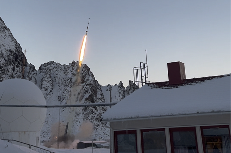 Renu3 sounding rocket launch